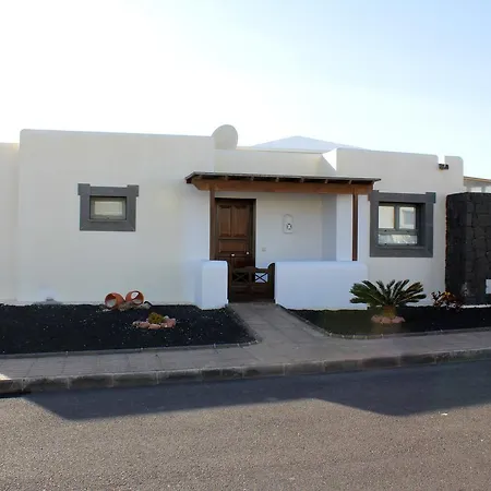 Jacaranda Villa *